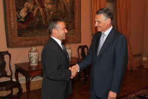Saludando a Cavaco Silva